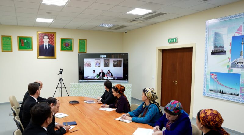 Двустороннее сотрудничество в сфере образования