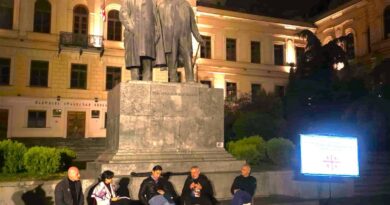 არსებული კრიზისი მხოლოდ დროებითი ცვლილებებით ვერ გადაიჭრება